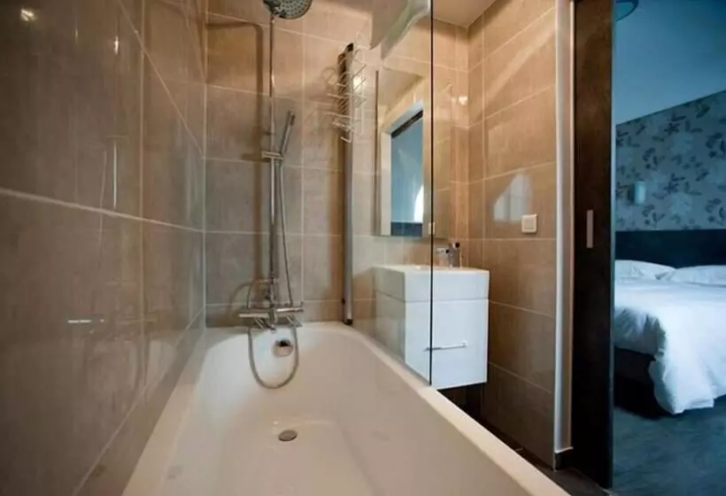 فندق Logis Hôtel Le Chene Dore