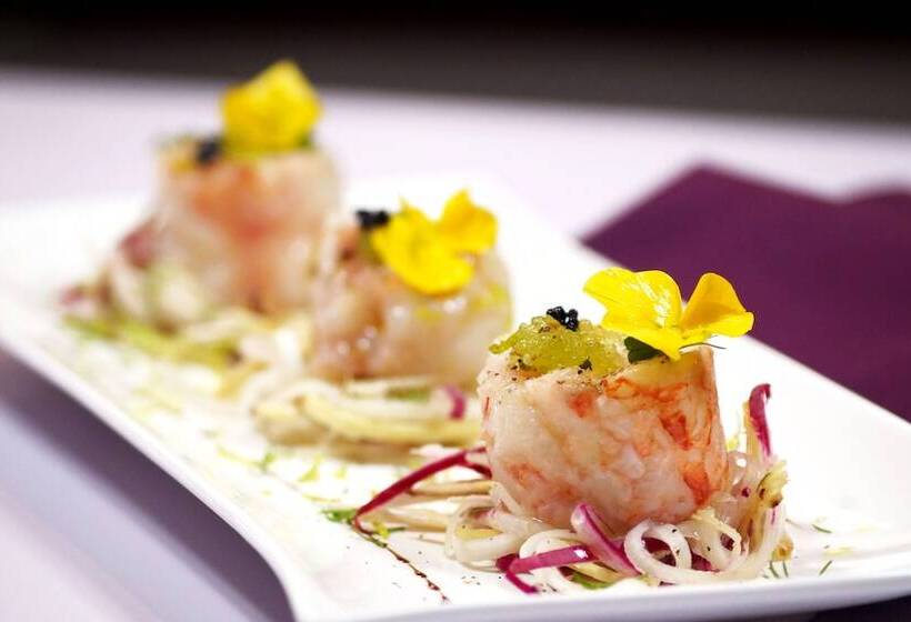 Отель Logis Hôtel & Restaurant Le Soleil D Or