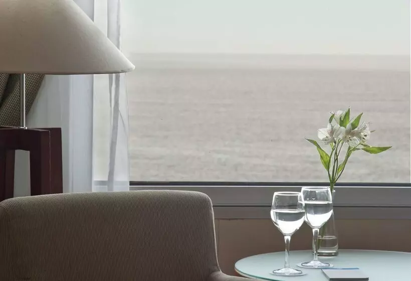 Hotel NH Montevideo Columbia