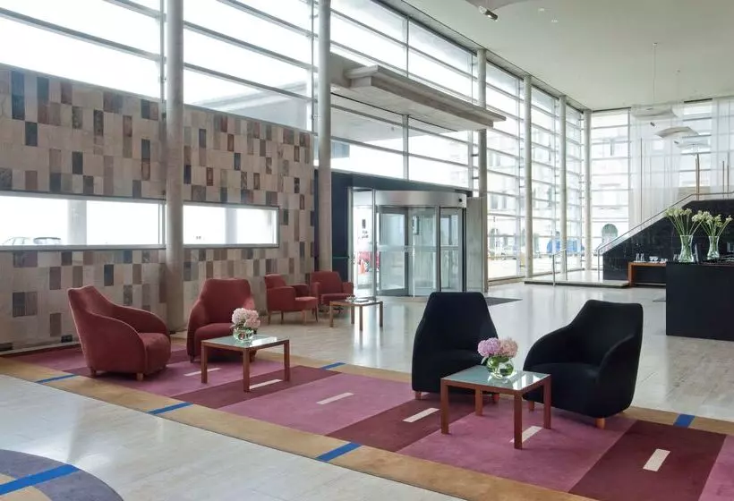 Hotel NH Montevideo Columbia