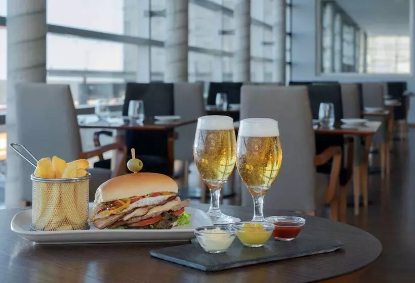 Hotel NH Montevideo Columbia