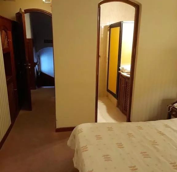 هتل Portal De Salta