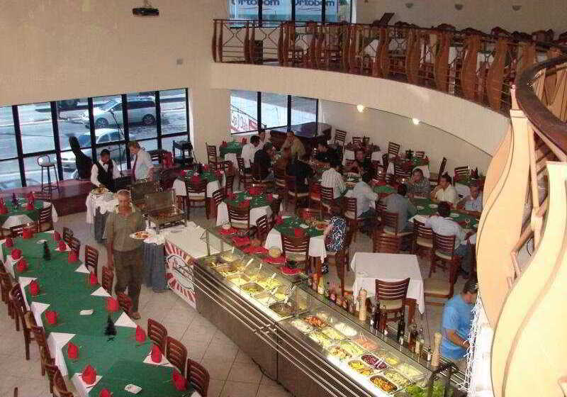 هتل Rede Andrade Onda Mar