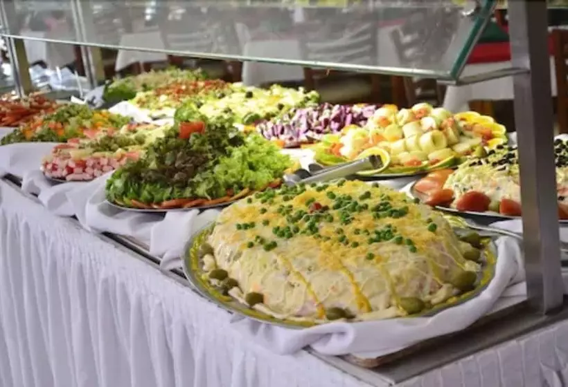 Отель Rede Andrade Onda Mar