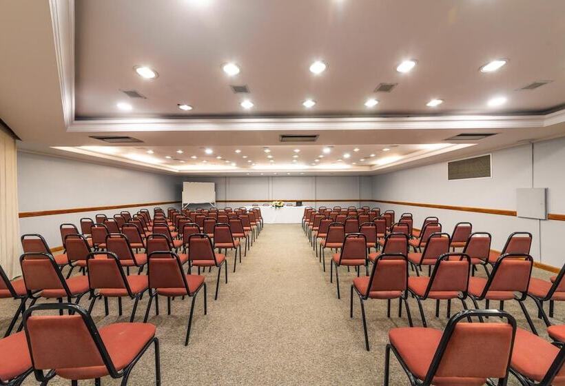 בית מלון כפרי Rede Andrade Vernon