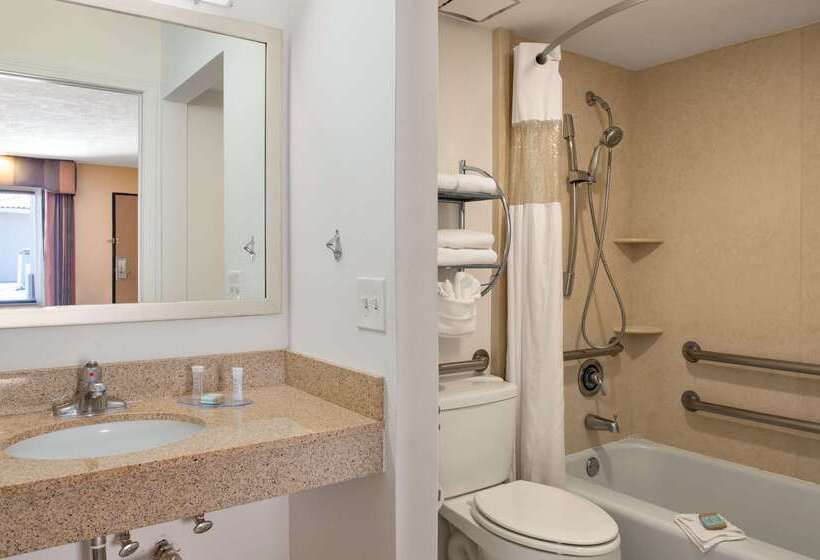 فندق Developer Inn & Suites Airport Jax, A Baymont By Wyndham