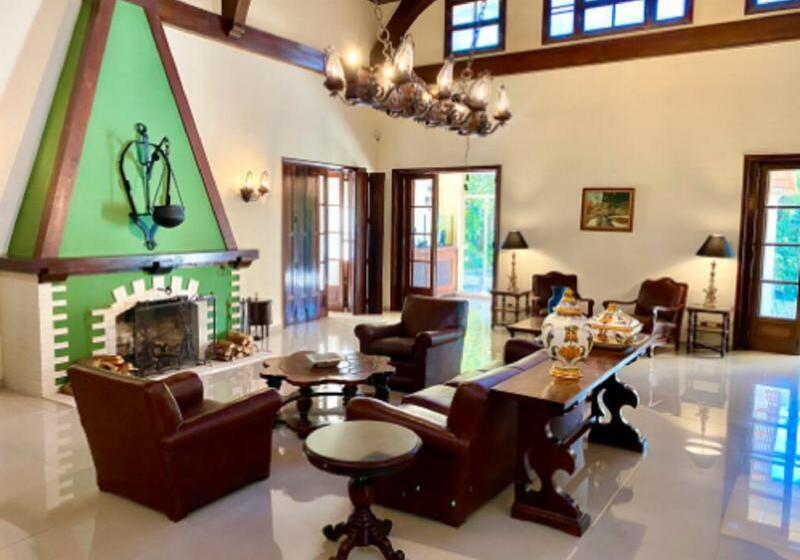 هتل Vila Bavária Petrópolis