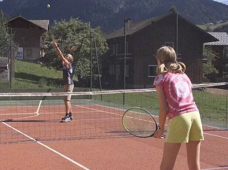 اقامتگاه Hôtel Les Côtes, Résidence Loisirs Et Chalets