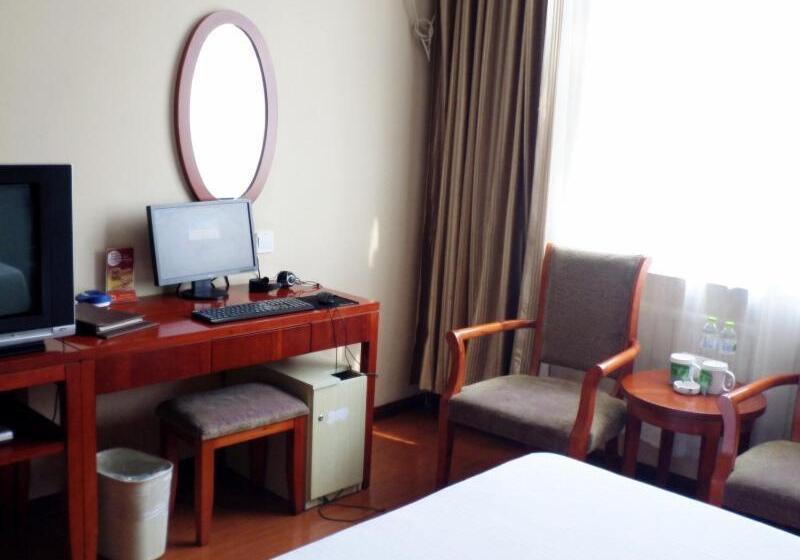 בית מלון כפרי Greentree Inn Shandong Laiwu Gangcheng Express