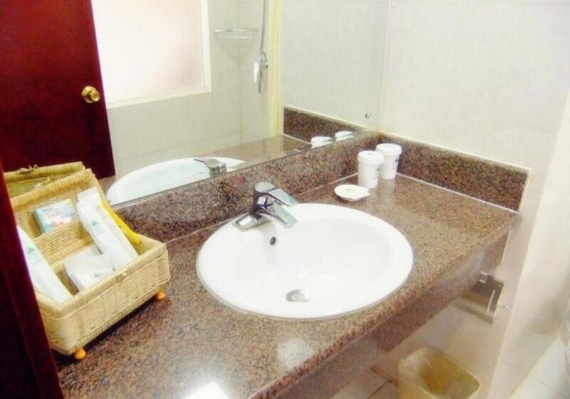 בית מלון כפרי Greentree Inn Shandong Laiwu Gangcheng Express