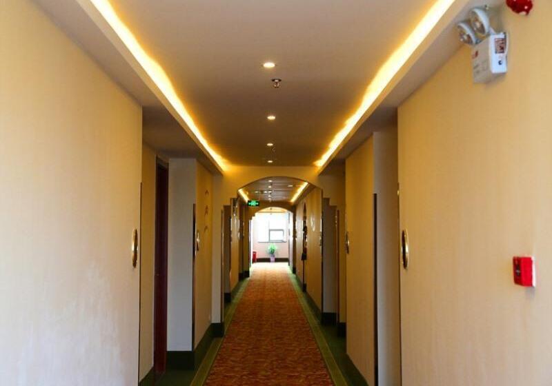 فندق Greentree Inn Hunan Jishou Longshan Yuelu Avenue Business