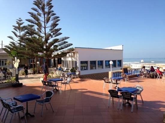 Отель Hôtel Aglou Beach