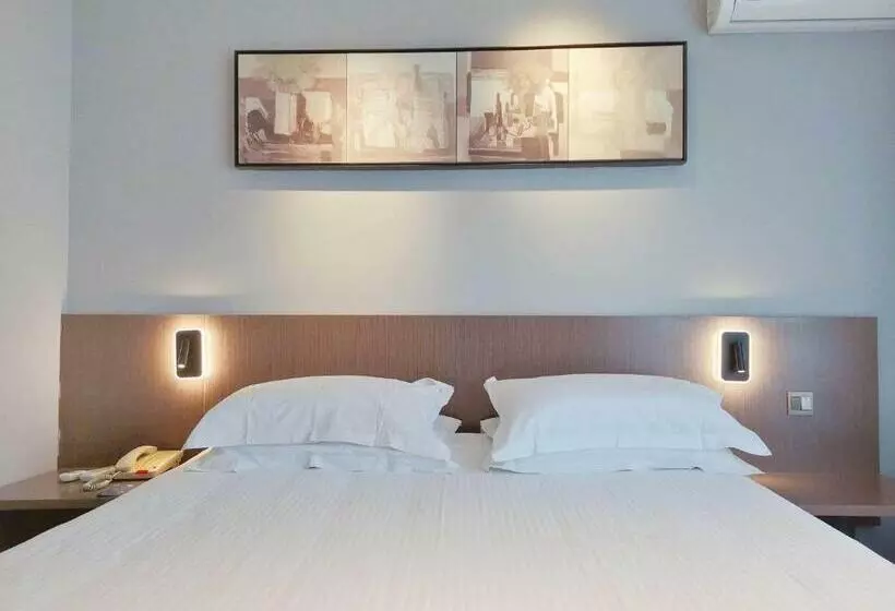 Hotelli Jinjiang Inn Zhenjiang Yangzhong Yangzi Road Shop