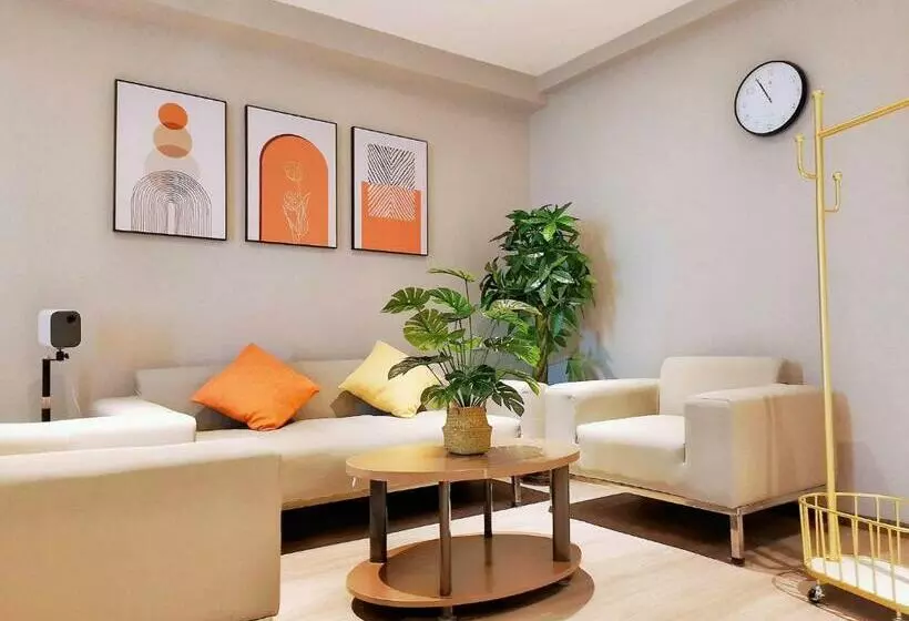 Hotelli Jinjiang Inn Zhenjiang Yangzhong Yangzi Road Shop