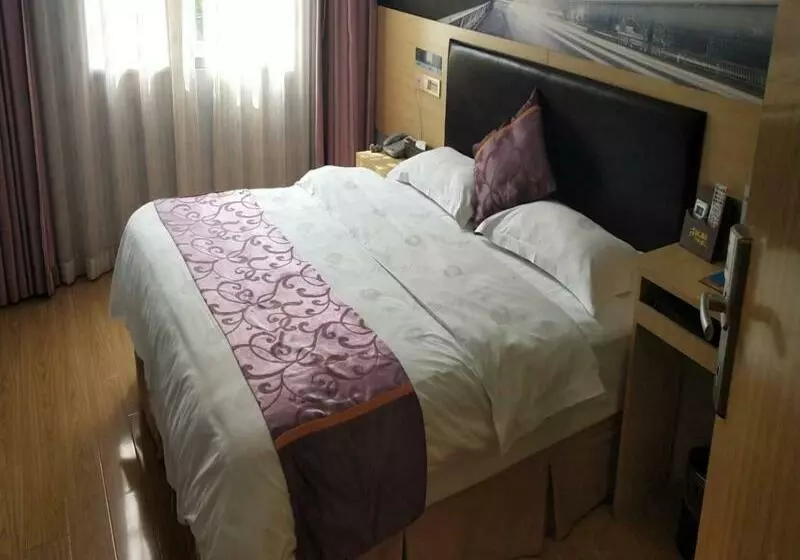 Thank Inn Chain Hotel Guizhou South Prefecture Longli County High Speed Railway Station