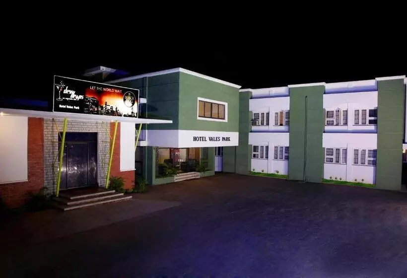 Hotelli Vales Park