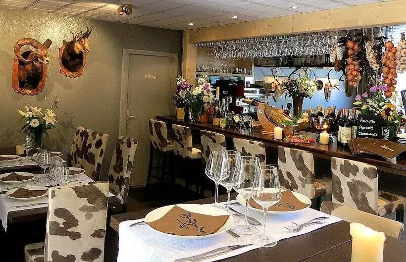 Отель Auberge Le Semnoz