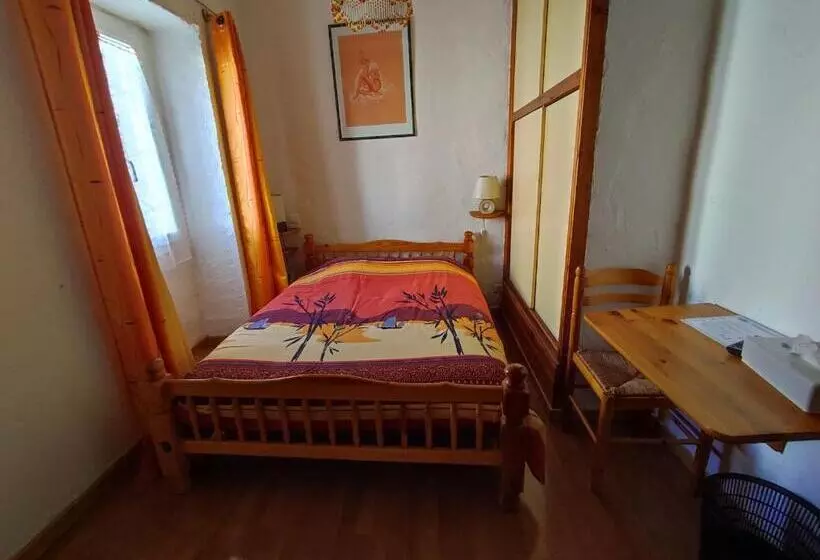 ホテル Auberge Lou Jas