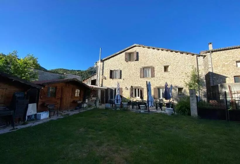 ホテル Auberge Lou Jas
