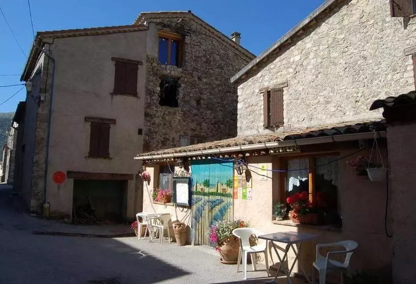 ホテル Auberge Lou Jas