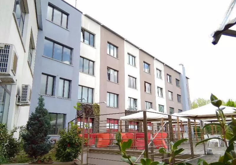 ホテル Cavalieri Pinerolo