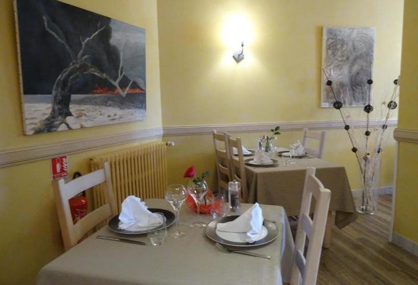 Отель Restaurant De La Poste