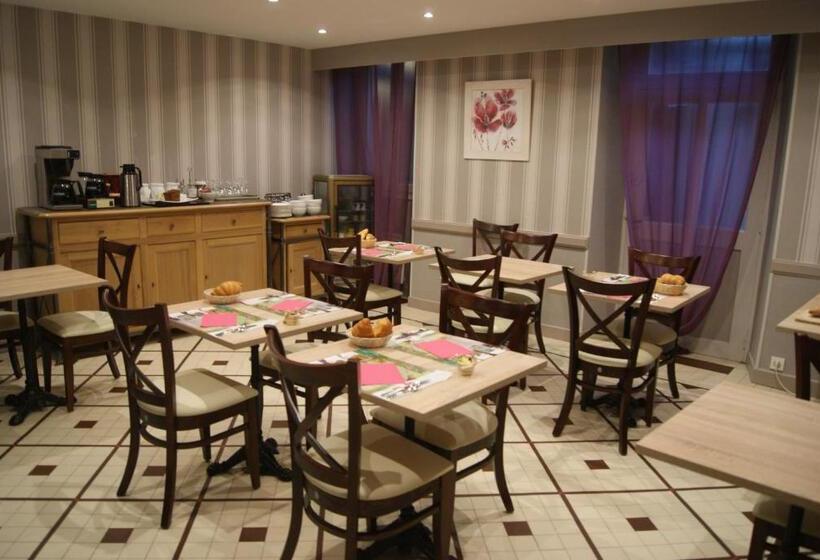 Logis Hotel Restaurant Des Voyageurs