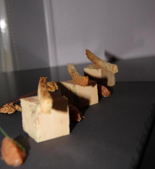 Logis Hotel Restaurant Des Voyageurs