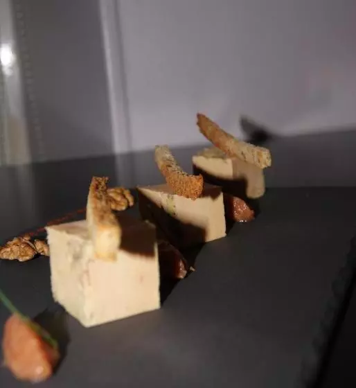 Logis Hotel Restaurant Des Voyageurs