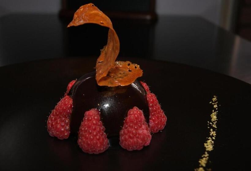 Logis Hotel Restaurant Des Voyageurs