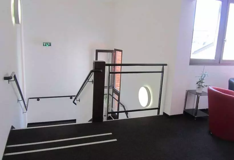 호텔 Hôtel   Restaurant Le Saint Joseph