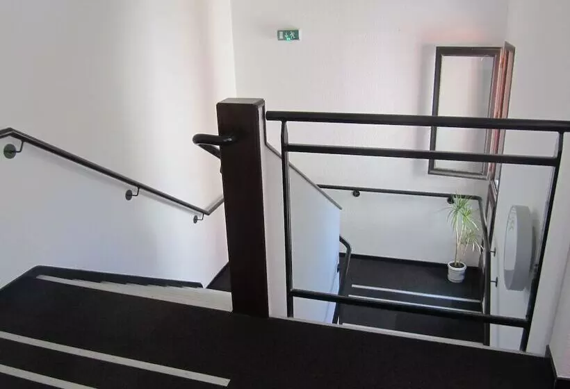 호텔 Hôtel   Restaurant Le Saint Joseph