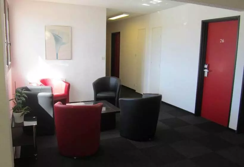 호텔 Hôtel   Restaurant Le Saint Joseph