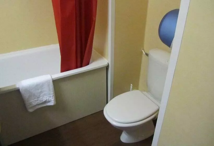 호텔 Hôtel   Restaurant Le Saint Joseph