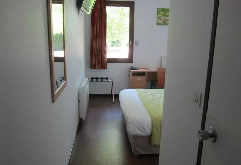 호텔 Hôtel   Restaurant Le Saint Joseph