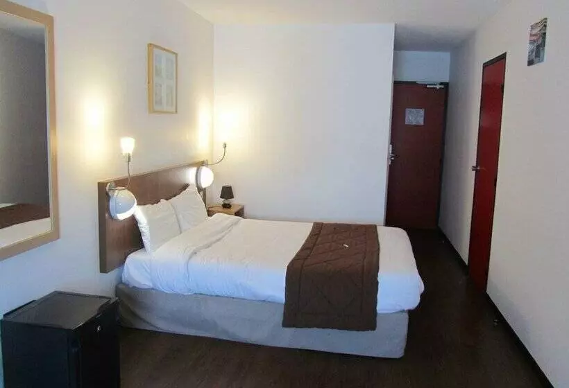 호텔 Hôtel   Restaurant Le Saint Joseph