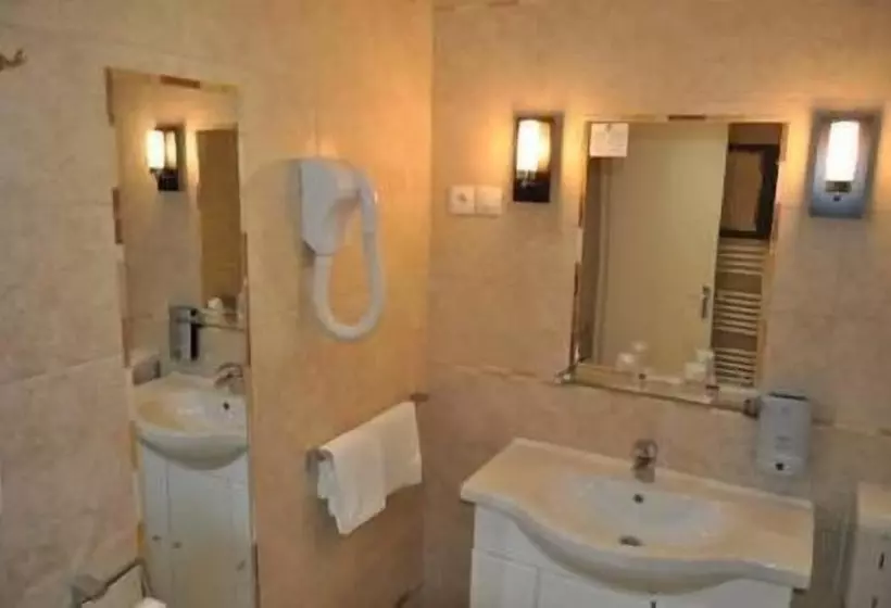 Hotel Le Relais De La Poste