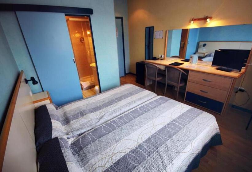 هتل Les Messageries