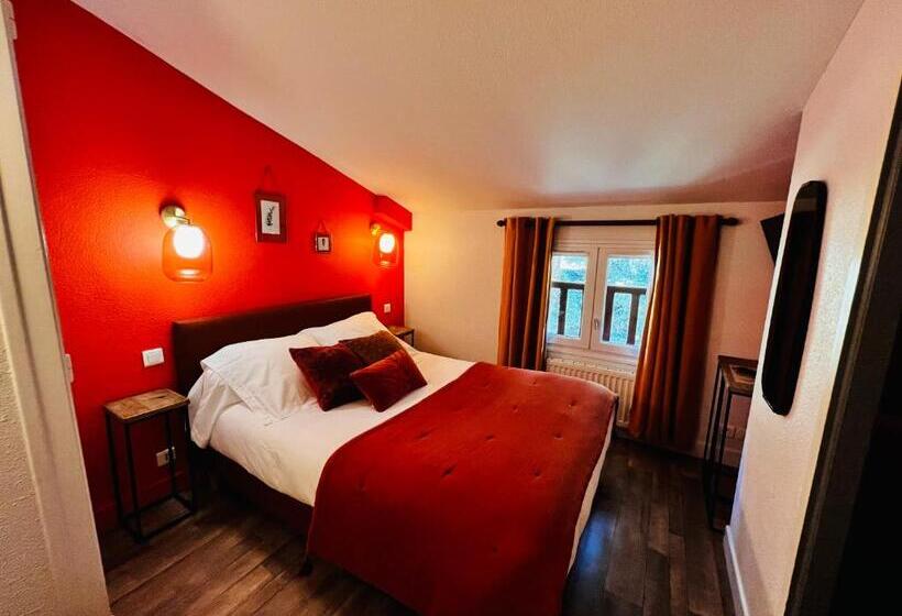 هتل L'escoundillou