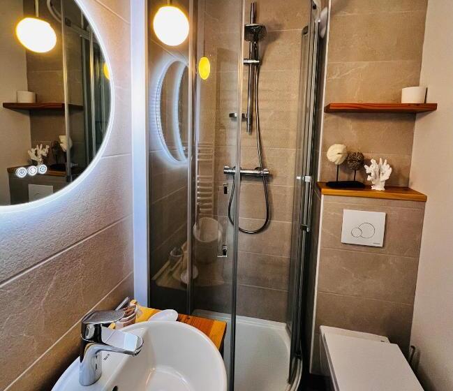 هتل L'escoundillou