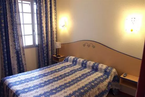 Отель Fernoux Coutenet