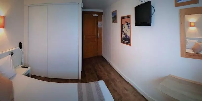 Savoy Hotel & Restaurant