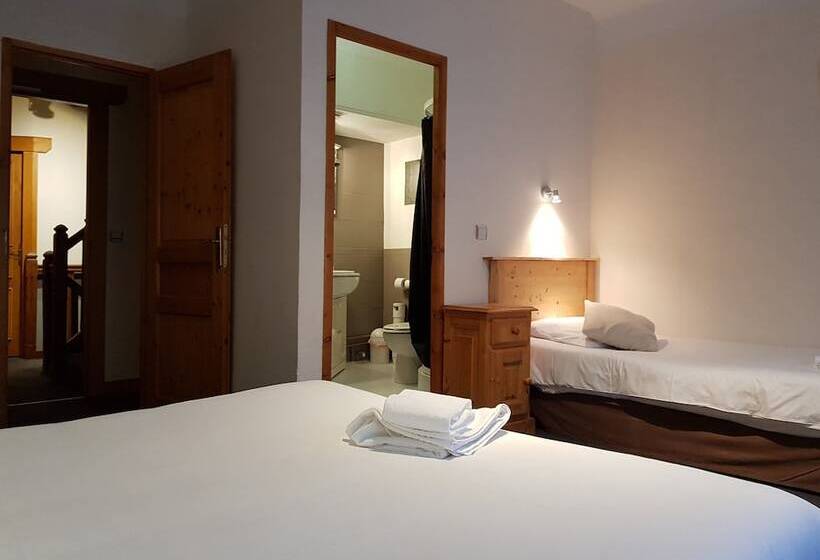 Savoy Hotel & Restaurant