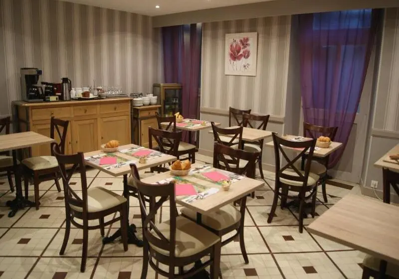 Logis Hotel Restaurant Des Voyageurs