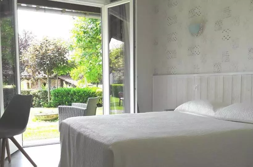 モーテル Le Relais Des Tuileries