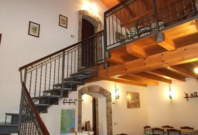 Maaseutuhotelli Azienda Agrituristica Le Chiuse