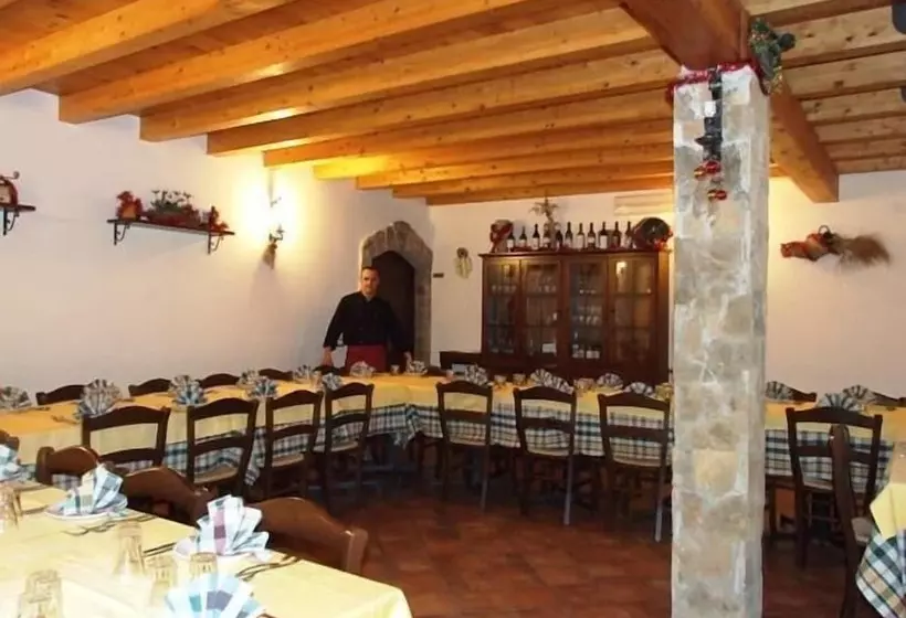 Maaseutuhotelli Azienda Agrituristica Le Chiuse