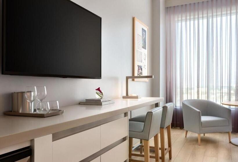 The Viv Hotel, Anaheim, A Tribute Portfolio