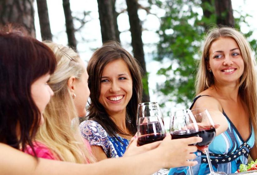 פנסיון 18 Vine Inn & Carriage House