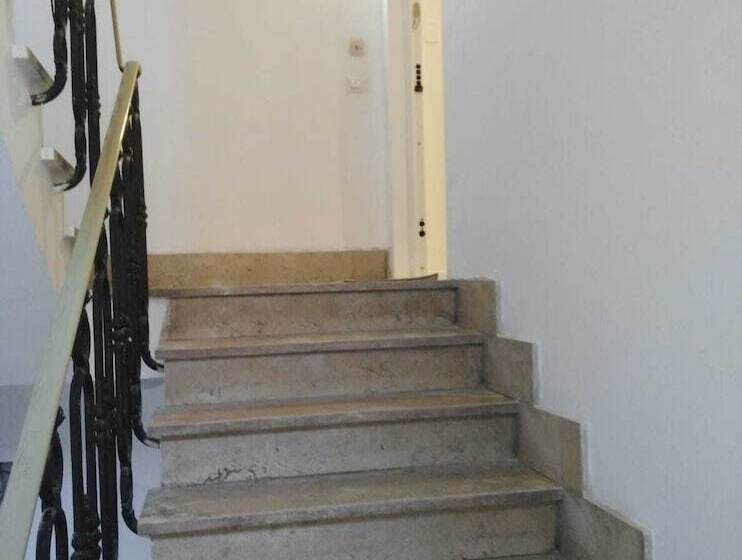 پانسیون Alloggio Urbano  Centro Storico